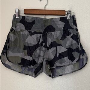 Theory 38 Camo Running Shorts